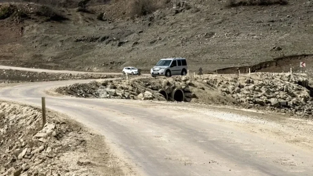 Almus’ta baraj suları yükseliyor! Ulaşım çilesi kapıda
