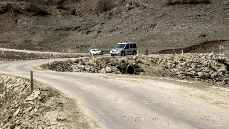 Almus’ta baraj suları yükseliyor! Ulaşım çilesi kapıda